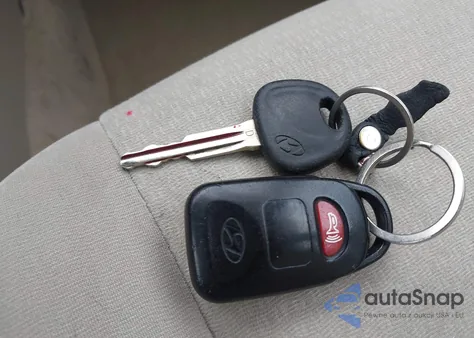 2007 Hyundai Elantra Gls/Limited/Se from USA, damaged, VIN KMHDU46D37U254162